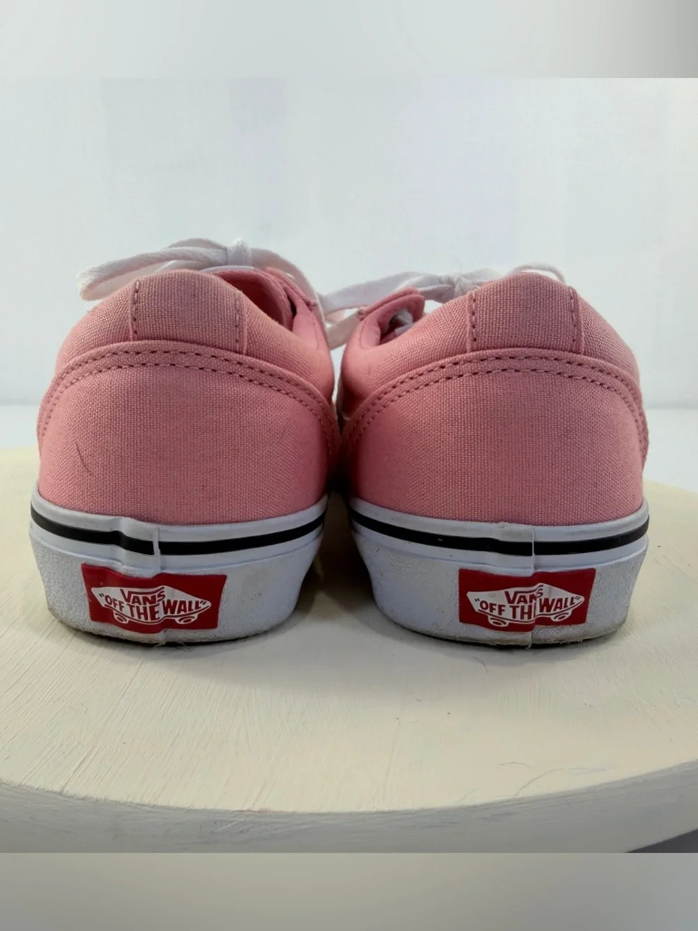Vans‎ Women’s Pink Canvas Ward Low-Top Sneakers Skate Shoes w/ White Stripe Sz 6